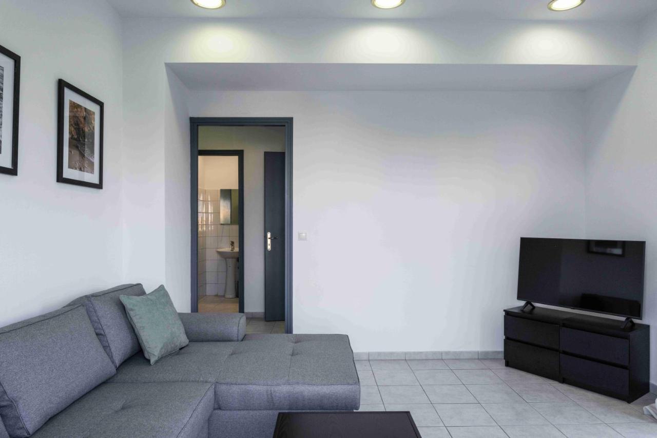 Phaedrus Living: Heraklion City View Flat Экстерьер фото